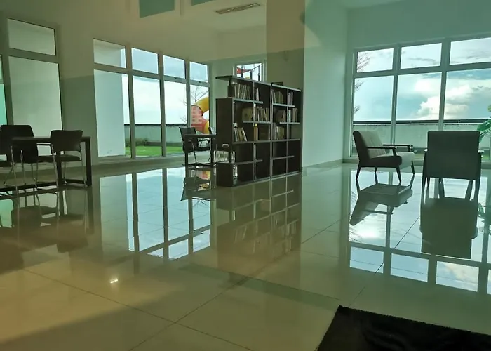 Twin Galaxy Studio 2Pax 5Min To Ksl Ciq